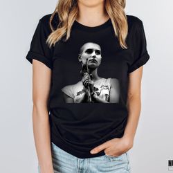 sinead o'connor concert t-shirt, rip sinead o'connor, irish singer shirt, feminist singer shirt, retro sinead o'connor l