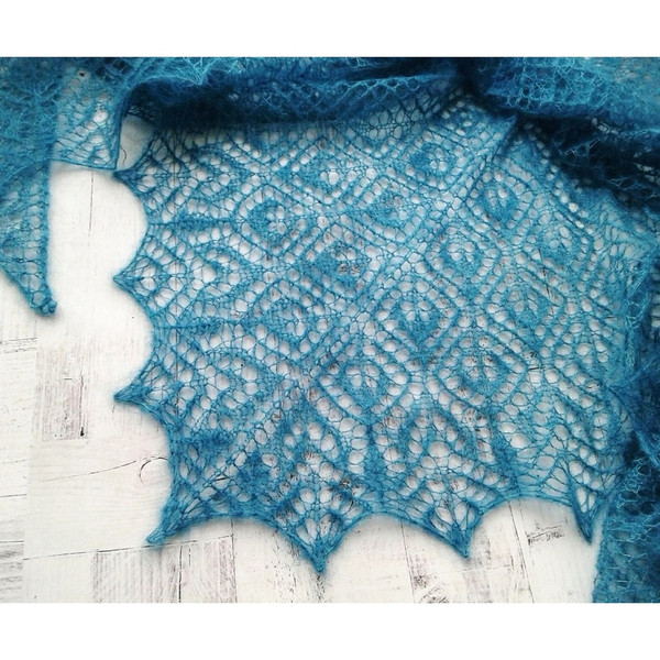 arabis-shawl-knit-from-mohair-yarn-ia.jpg