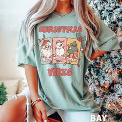 retro christmas vibes t-shirt, retro chritmas tee, holiday apparel, groovy christmas t-shirt, comfort color, holly jolly