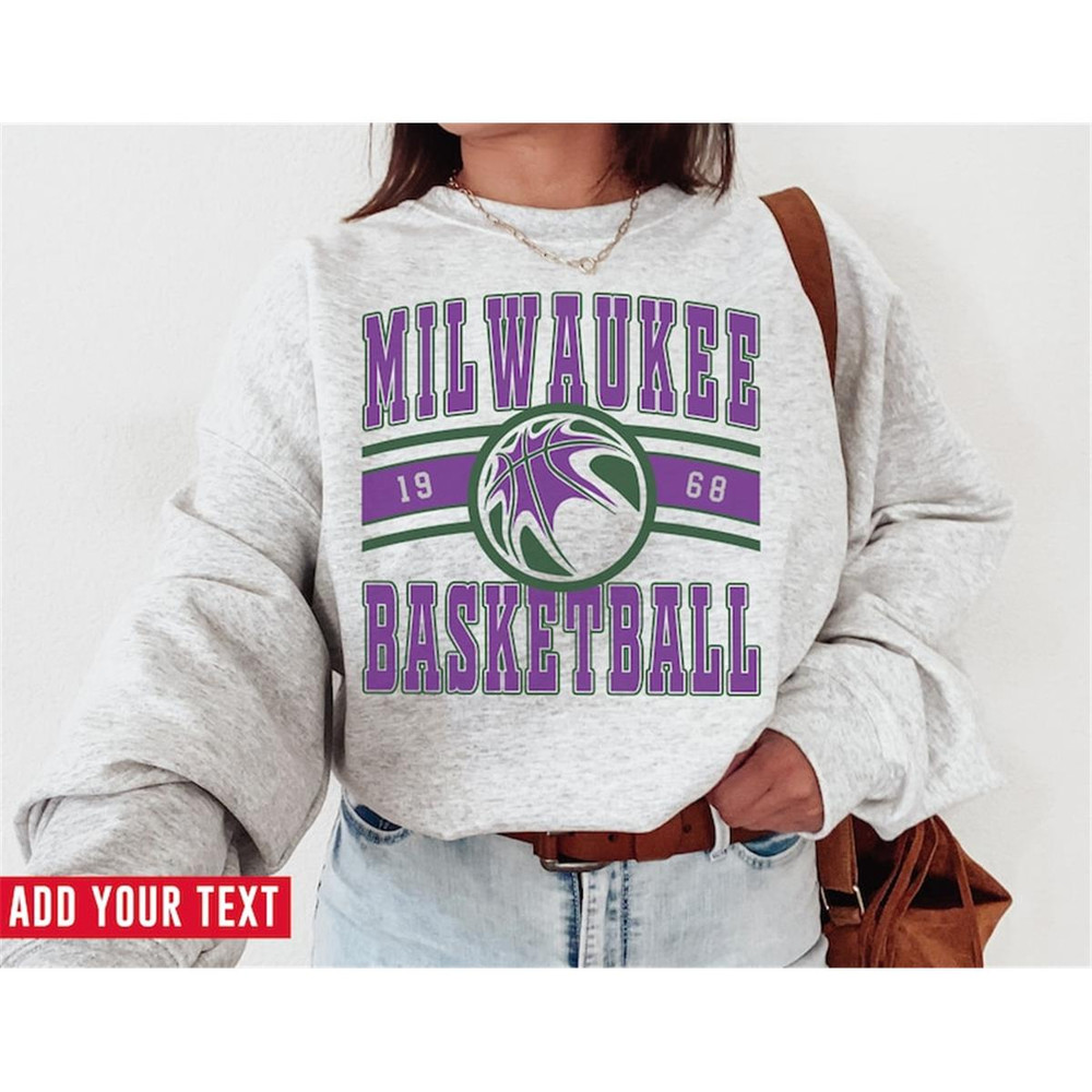 MR-2211202393140-vintage-milwaukee-buck-sweatshirt-t-shirt-milwaukee-buck-image-1.jpg