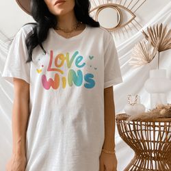 lgbtq shirt , love wins shirt , cute pride t-shirt , queer girls tees, lesbian shirt , lgbt pride tee, queer gift, gay r