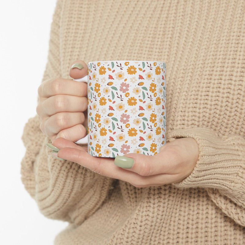 Retro Daisy Mug 11oz Ceramic Daisy Pattern Mug Floral Coffee Mug Floral Tea Mug Botanical Tea Mug Retro Lover Gift Pretty Flower Pattern Mug 1.jpg