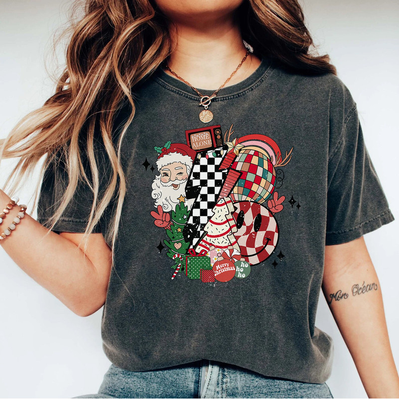 Retro Christmas Sweatshirt, Santa Claus Shirt, Christmas Sweatshirt, Christmas Santa Shirt, Merry Christmas T-shirt, Christmas Vibes T-shirt.jpg