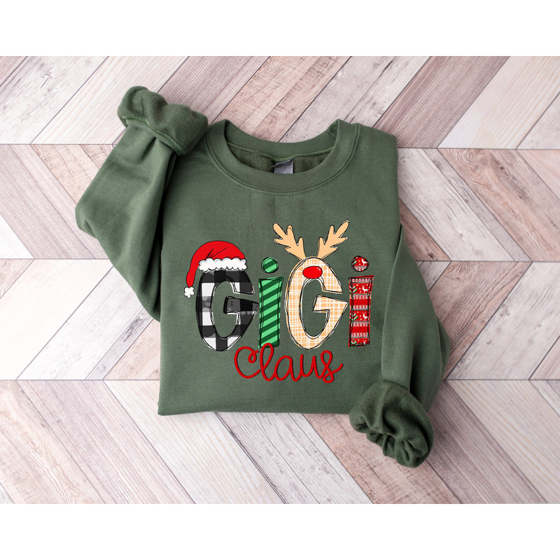 Gigi Claus Sweatshirt,Gigi Claus crewneck,Gigi Claus Hoodie,Grandma Sweater,Funny Christmas Sweatshirts,Christmas gigi gift,Grandma Gift.jpg