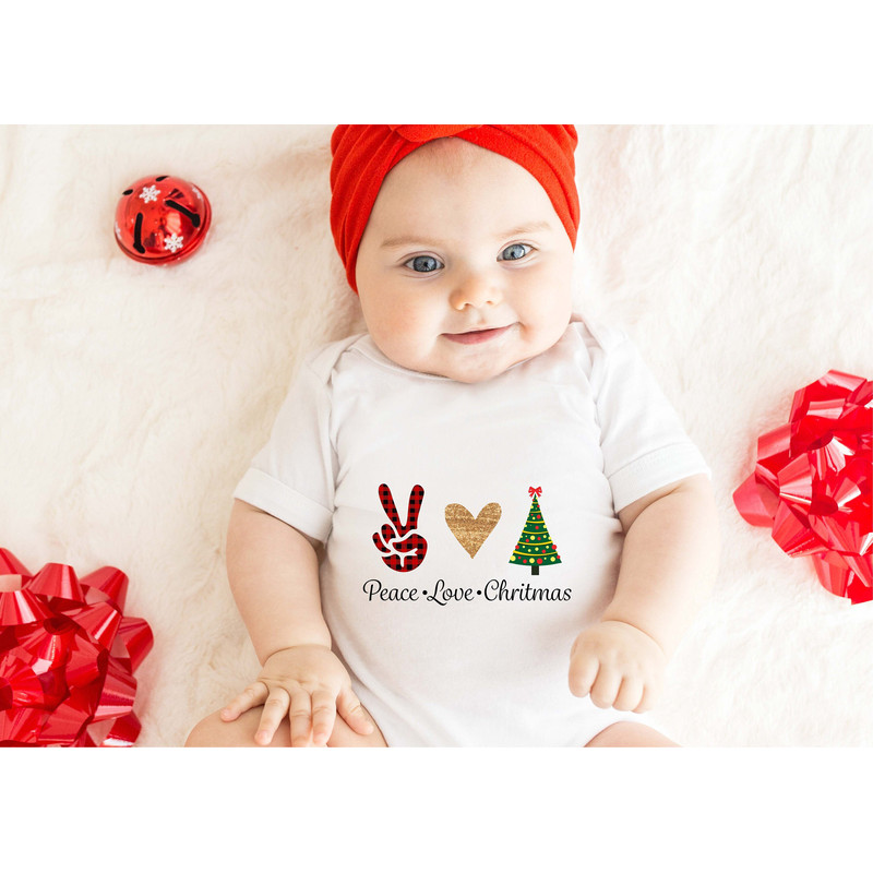 Peace Love Christmas Shirt, Winter Women Shirt, Christmas Vibes, Christmas Vintage Shirt, Christmas Tree, Christmas Is My Favorite.jpg
