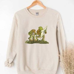 frog and toad, fly a kite sweatshirt, unisex sweatshirt, friend sweatshirt, gift for friend, sweatshirt, frog and toad