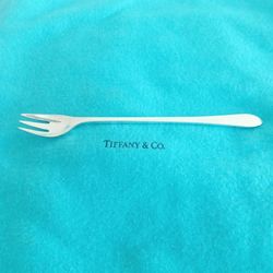 tiffany & co faneuil cocktail fork in sterling silver 925 long cm 15 inches 6" silverware cutlery no engravings or monog