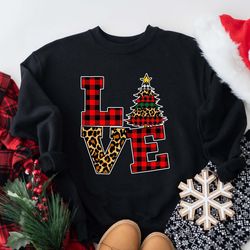 love christmas sweatshirt, christmas tee, just a girl who loves christmas, christmas gift shirt, christmas lover shirt,