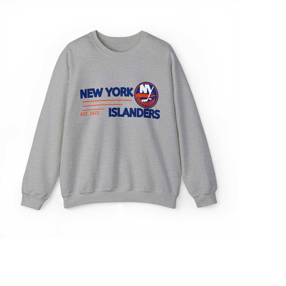 MR-24112023113121-ny-islanders-crewneck-sweatshirt-image-1.jpg