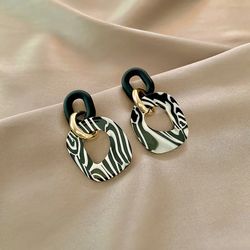 new vintage acrylic monochrome earrings for women's fashion unusual jewelry christmas gift accessories