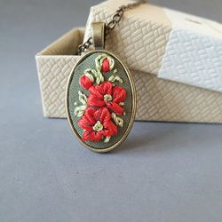 Red Poppy embroidery pendant for her, 4th wedding anniversary gift, embroidered jewelry, custom embroidery bouquet