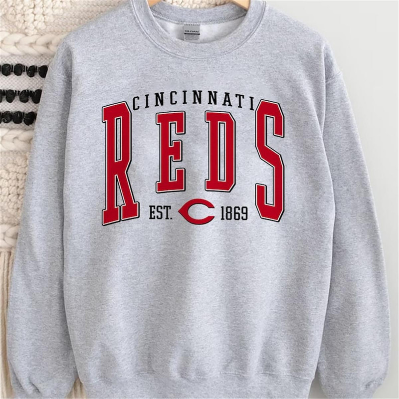 MR-24112023232955-vintage-cincinati-reds-sweatshirt-cincinati-baseball-hoodie-image-1.jpg