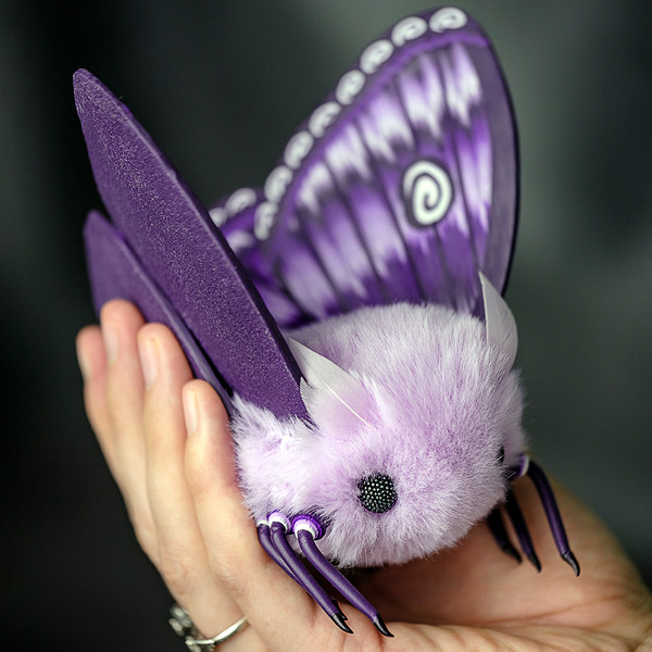 purple_moth_doll_0101.jpg
