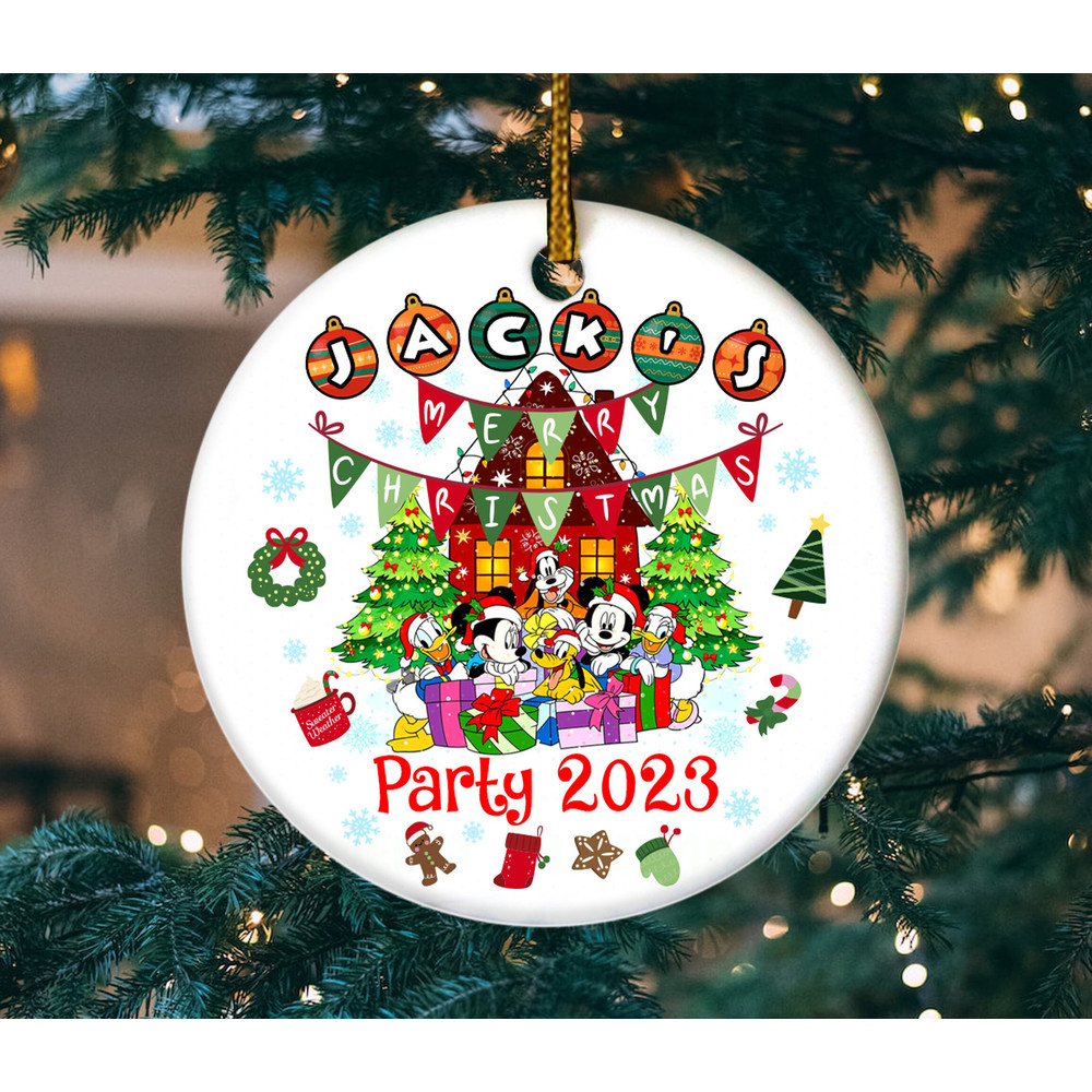 Mickey and Friends Disney Christmas Ornament, Mickey's Very Merry Christmas Party 2023, Gingerbread Disney Family Christmas Tree E1NX14 - 3.jpg