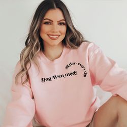 dog mom shirt, dog mama tshirt, dog mom gift, gift for dog mama, dog mom tee, dog mama shirt, fur mom shirt, gift for fu