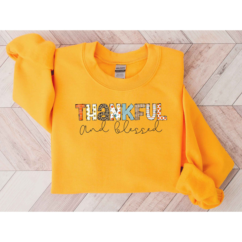 Grateful thankful blessed Sweatshirt, Grateful thankful Sweatshirt, Thanksgiving shirt, Thanksgiving gift, Thanksgiving Sweatshirt for women.jpg