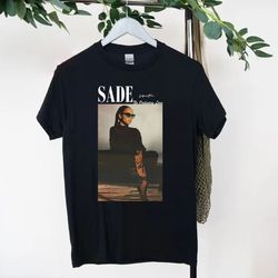 sade fan, sade no ordinary love - japanese text 90s r b classic t-shirt