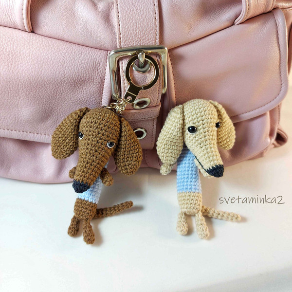 dachshund-keychain-crochet-amigurumi.jpg