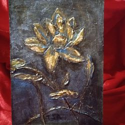 The original art painting with acrylic is a water lily. Relief, gold leaf