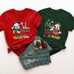 i do matching christmas shirt me too, disney christmas matching shirts, disney christmas, mickey christmas, disney coupl