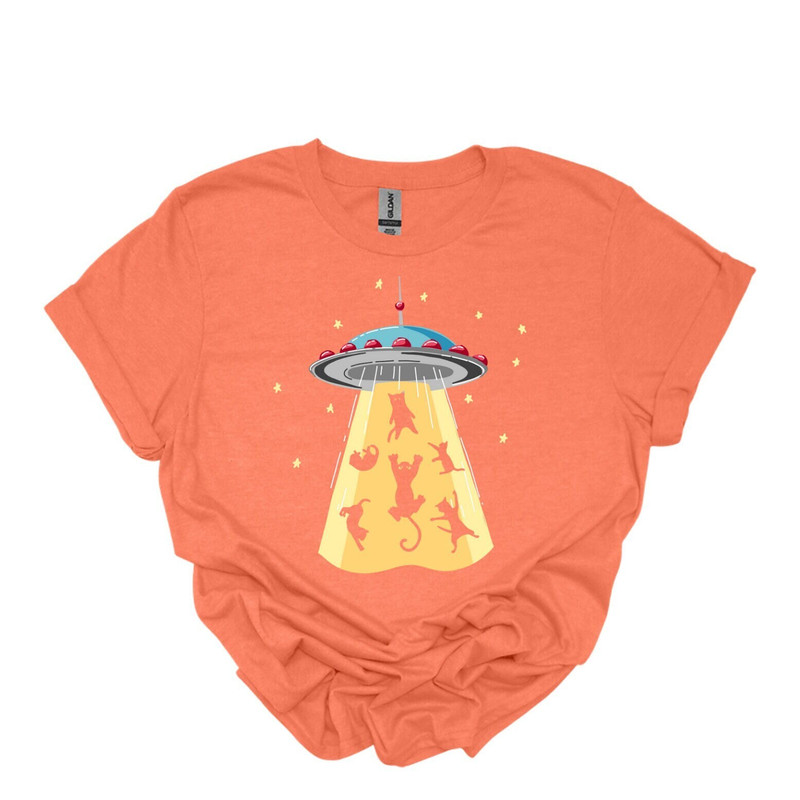 Cats getting off spacecraft Shirt, Cat T-Shirt, , Cat Lover Shirts, Pet Lover Shirt, Cat Owner Shirt, Gifts for Pet Owners, Cool Cat Shirts,.jpg
