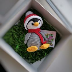 Cute penguin, crochet penguin in removable hat and scarf, soft toy for kids, Handmade toy for kids, christmas gift