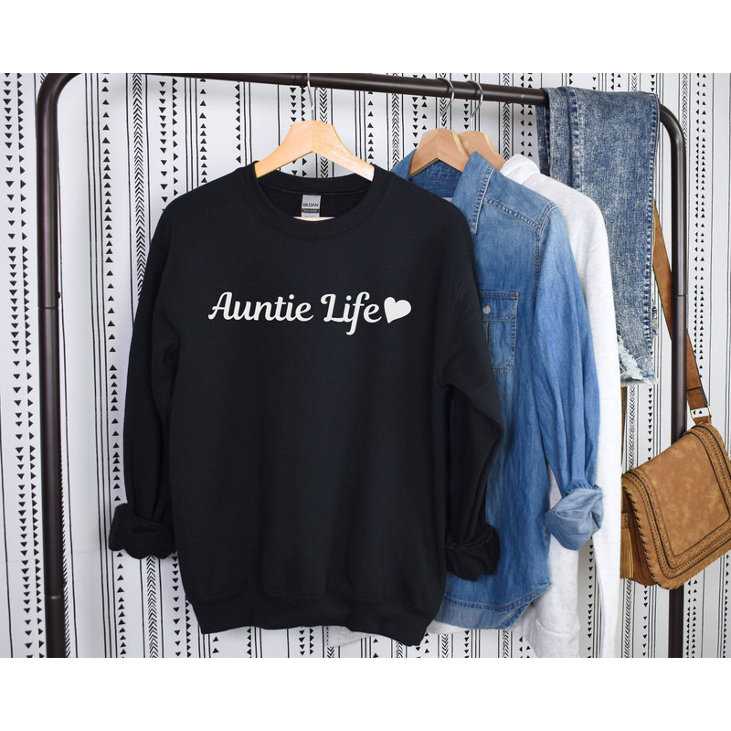 Auntie Sweatshirt Auntie Shirt Sweatshirt for Auntie Cute Aunt Sweatshirts Gifts for Aunt Auntie Shirt for Aunt Gift Christmas Gift for Aunt 1.jpg