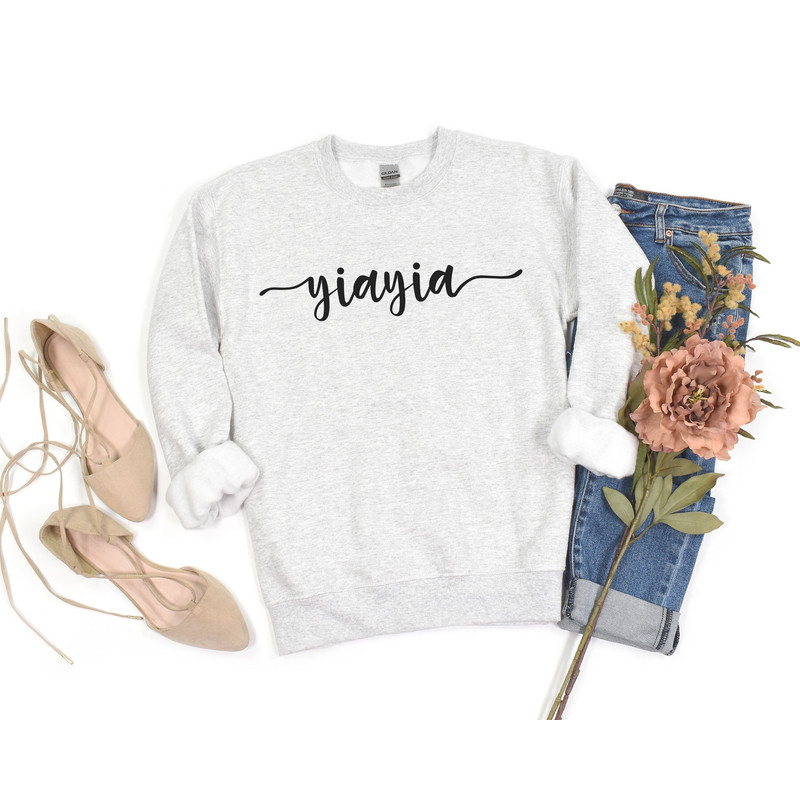 YiaYia Sweatshirt YiaYia Gift Mother's Day Gift for YiaYia Shirts for Grandma YiaYia Sweater Future YiaYia Gift Pregnancy Announcement.jpg