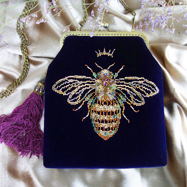 luxury golden bee bead embroidery velvet purple handbag 90.jpg