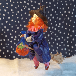 la Befana A very original and exclusive Christmas tree toy