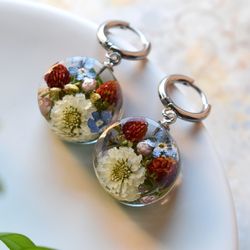 Real strawberry earrings. Earrings with strawberry. Real strawberry in resin.