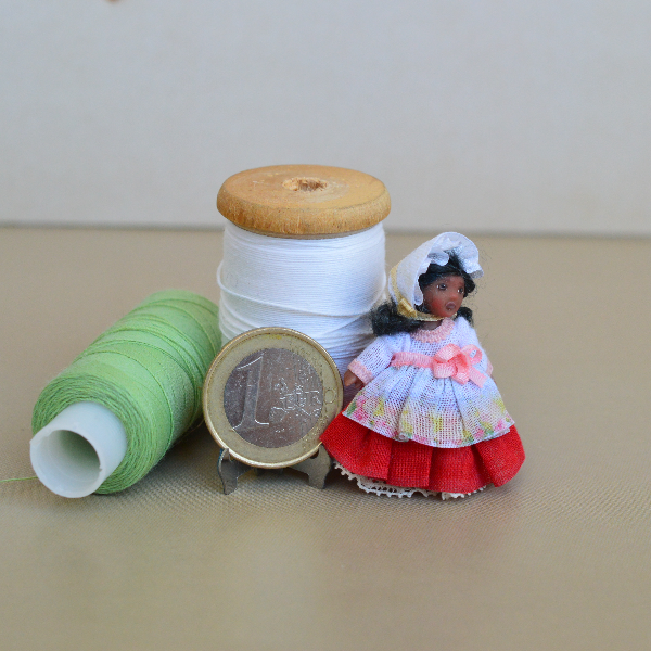 Miniature - toy - doll - in -24th - scale -6