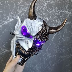 Japanese DBD Oni Mask wearable with LED lights, Big Horns devil mask cosplay DBD, White Demon mask, Yokai mask