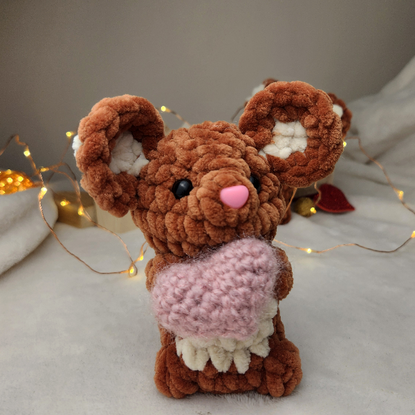 Low-Sew Plush Mini Mouse - Adorable Amigurumi DIY Crochet