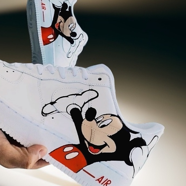 custom- sneakers- nike-air-force1- man -white- shoes- hand painted- mickey- mouse- wearable- art 5.jpg