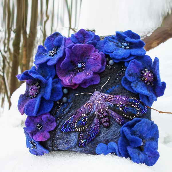Night butterfly bead embroidery felt flowers bag 2.jpg