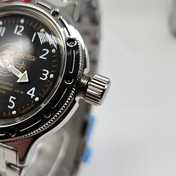 mechanical-automatic-watch-Vostok-Amphibia-Scuba-dude-Diver-Black-Orange-420380-3