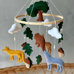 Woodland animal baby mobile. Woodland nursery decor. Forest musical crib mobile bear fox deer wolf