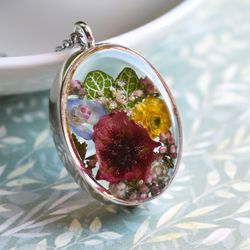 Real buttercup, hydrangea and Potentilla pendant. Real Potentilla necklace. Flowers in resin.