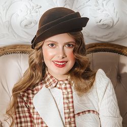 women's felt brown hat in retro vintage style -1920s 1930s hat, 1940s