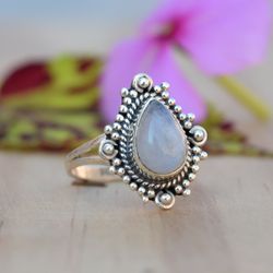 Rainbow Moonstone Ring, Silver Gemstone Women Ring, Stone Dainty Ring, Moonstone Boho Ring, Silver Stone Jewelry, Gift