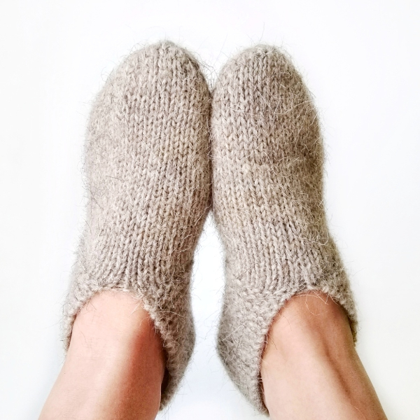 house-wool-knitted-slipper-socks-02.jpeg