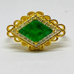 Kite Shape Natural Emerald With Diamond Gold Ring In 14k Hallmarked