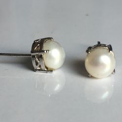Best Ever Gift For Women ,Pearl Stud In 925 Sterling Silver,Gift