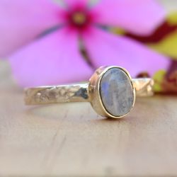 Rainbow Moonstone Ring Women, silver Minimalist Ring, Gemstone 925 Sterling Silver Ring, Moonstone Ring Handmade Gift