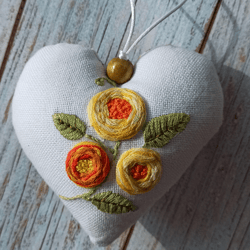 Embroidered hanging heart decor home decoration wall hanging decor fabric heart with roses