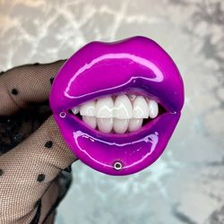 Polymer clay lips brooch Purple