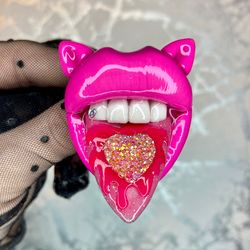 Polymer clay lips brooch Pink heart