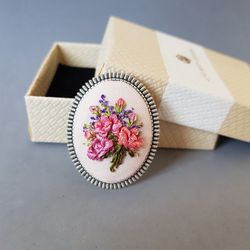 Hand embroidered brooch for her, embroidery jewelry, Mother day gift, ribbon embroidery,art.25