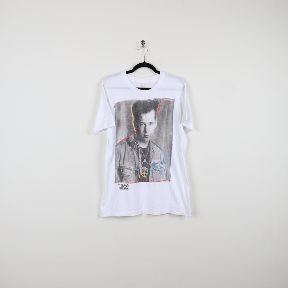 Vintage 80s White New Kids On the Block 1989 Boy Band NKOTB Graphic Print Tee Jordan Knight Single Stitch Pop Rock Music T-shirt Size XL.jpg